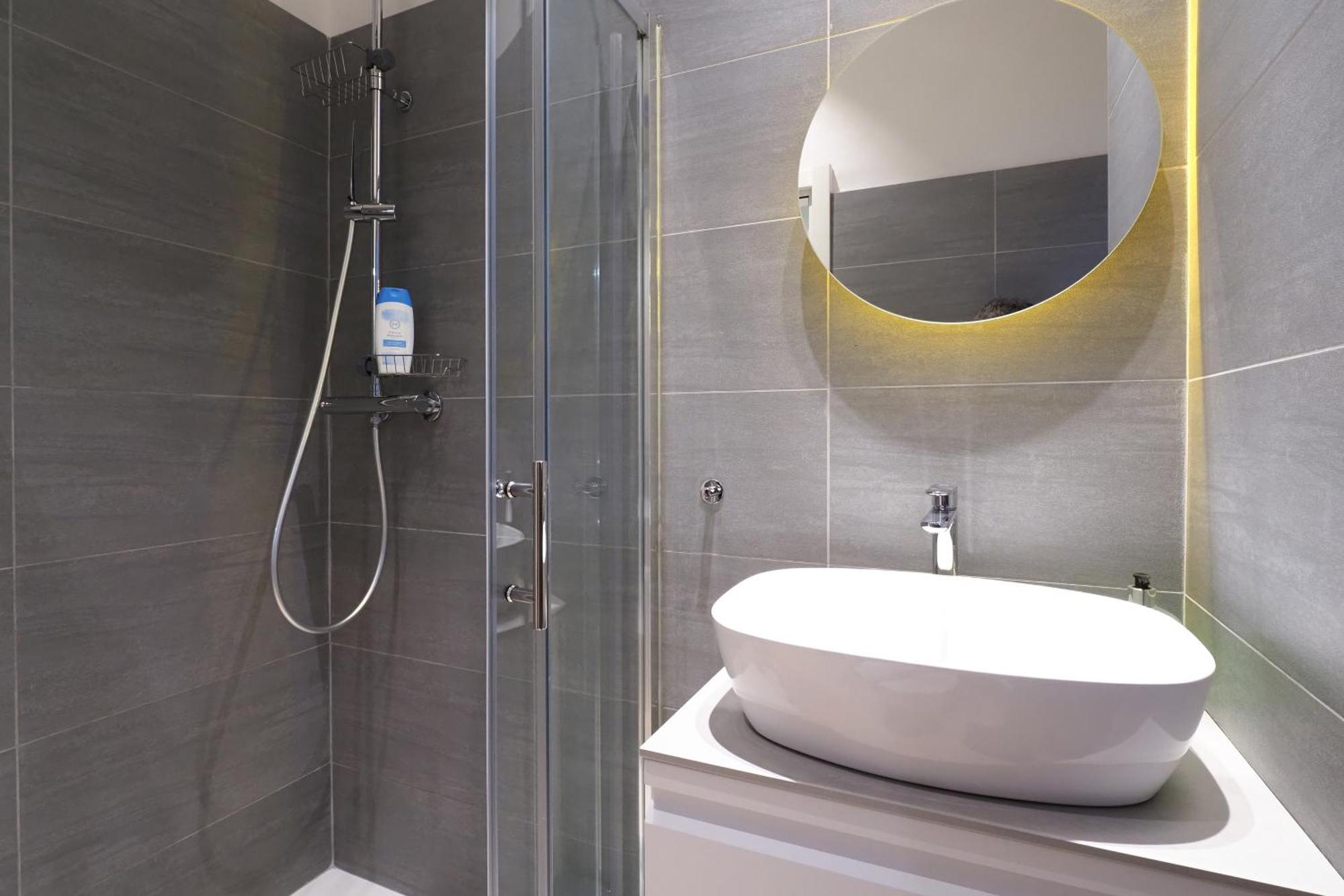 Primopiano - Beato Angelico Apartment Milan Bagian luar foto